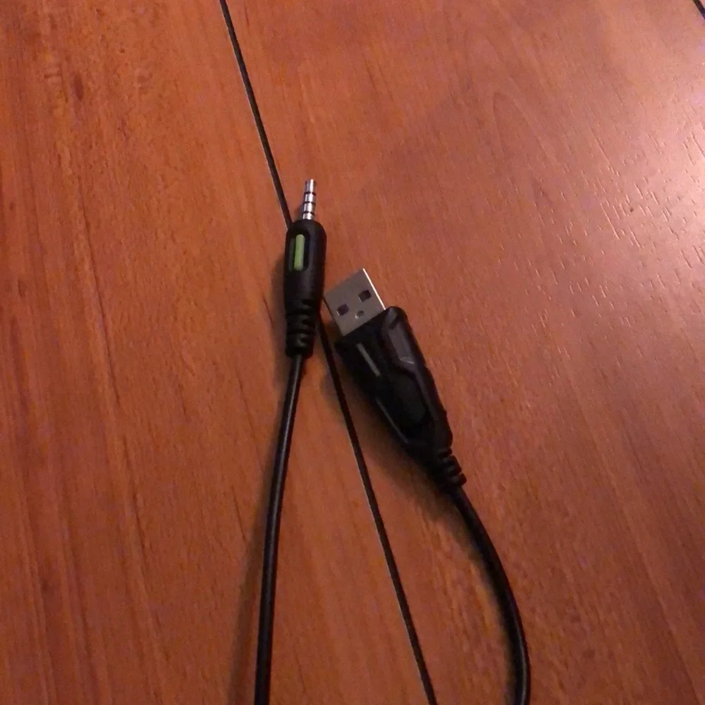 Phenom gaming headset and Minecraft,wolfenstin,Batman 3 gamer deluxe edition